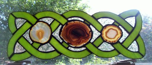 Celtic knot with Agate slices in stained glass